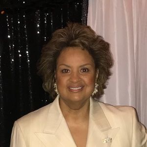 Meet your Posher, Annette